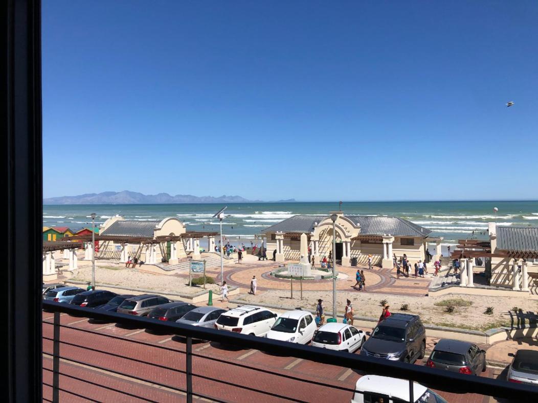 At The Beach - Muizenberg Fokváros Kültér fotó